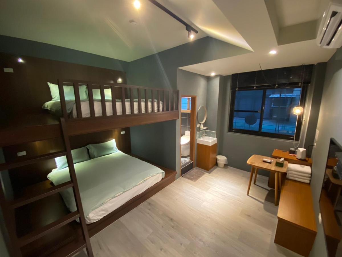 良文旅2館ryou Hotel Vintage - II Tainan Dış mekan fotoğraf