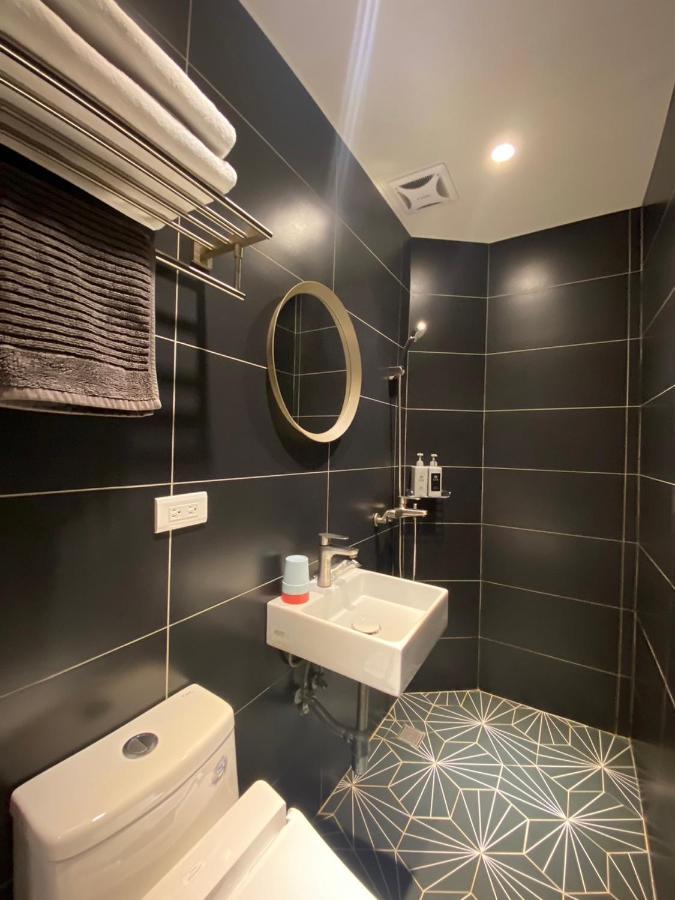 良文旅2館ryou Hotel Vintage - II Tainan Dış mekan fotoğraf