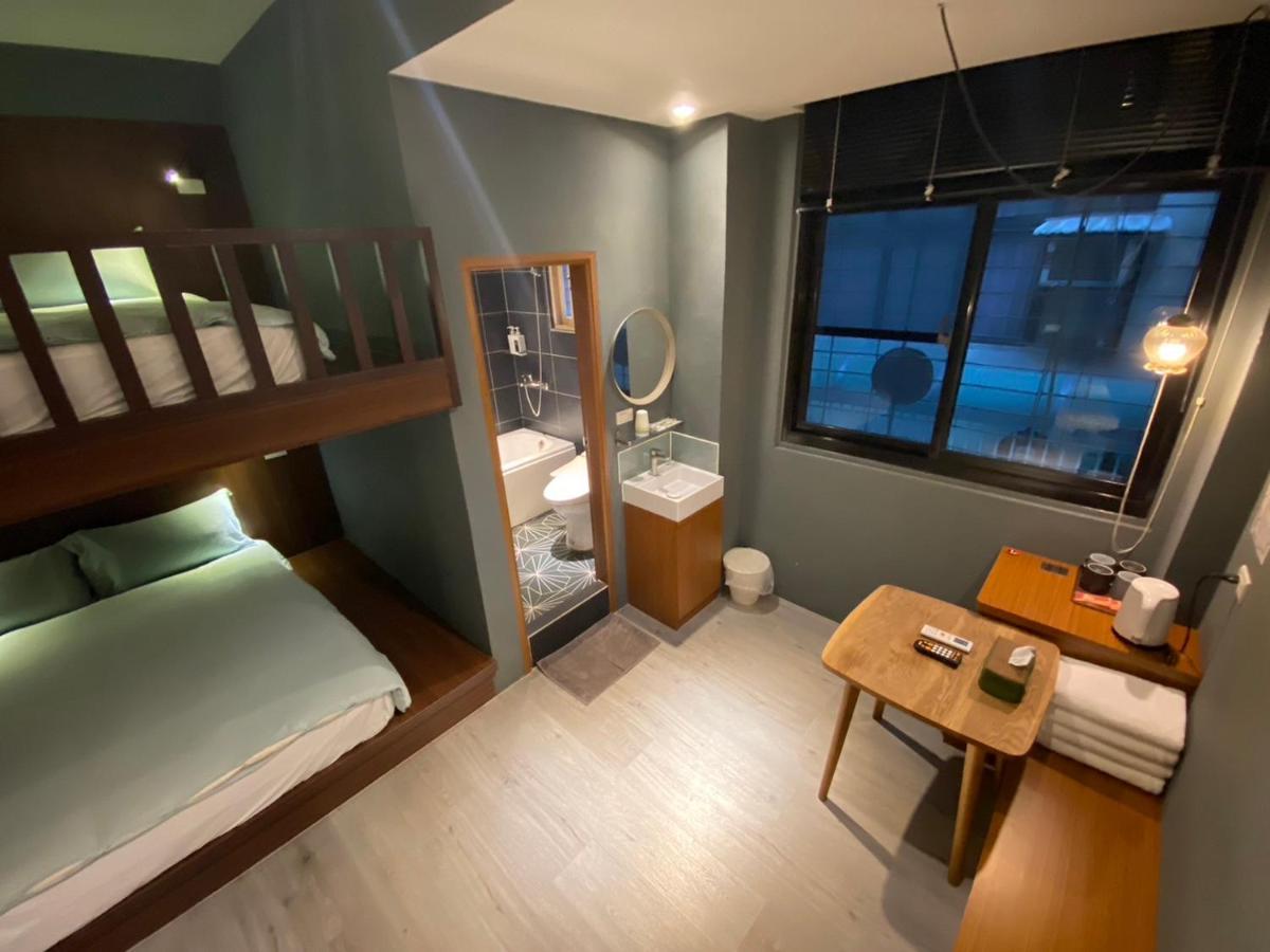 良文旅2館ryou Hotel Vintage - II Tainan Dış mekan fotoğraf