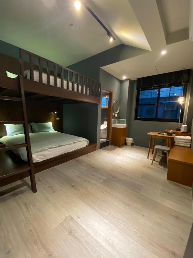 良文旅2館ryou Hotel Vintage - II Tainan Dış mekan fotoğraf