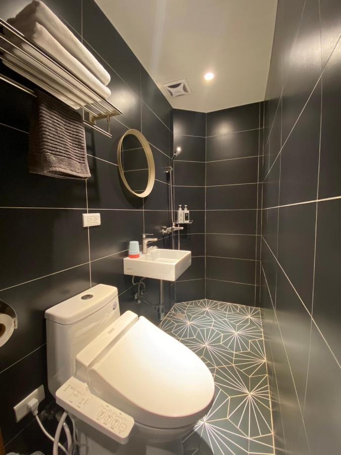 良文旅2館ryou Hotel Vintage - II Tainan Dış mekan fotoğraf